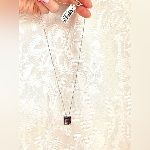 Glass Reflecting Light Necklace - Picture 3 of 3